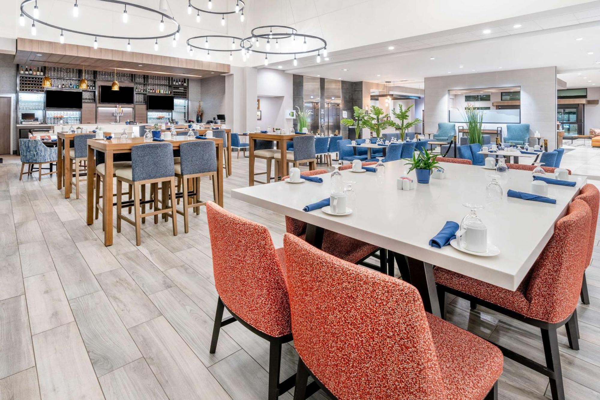 Hilton Garden Downtown Hotel 3*